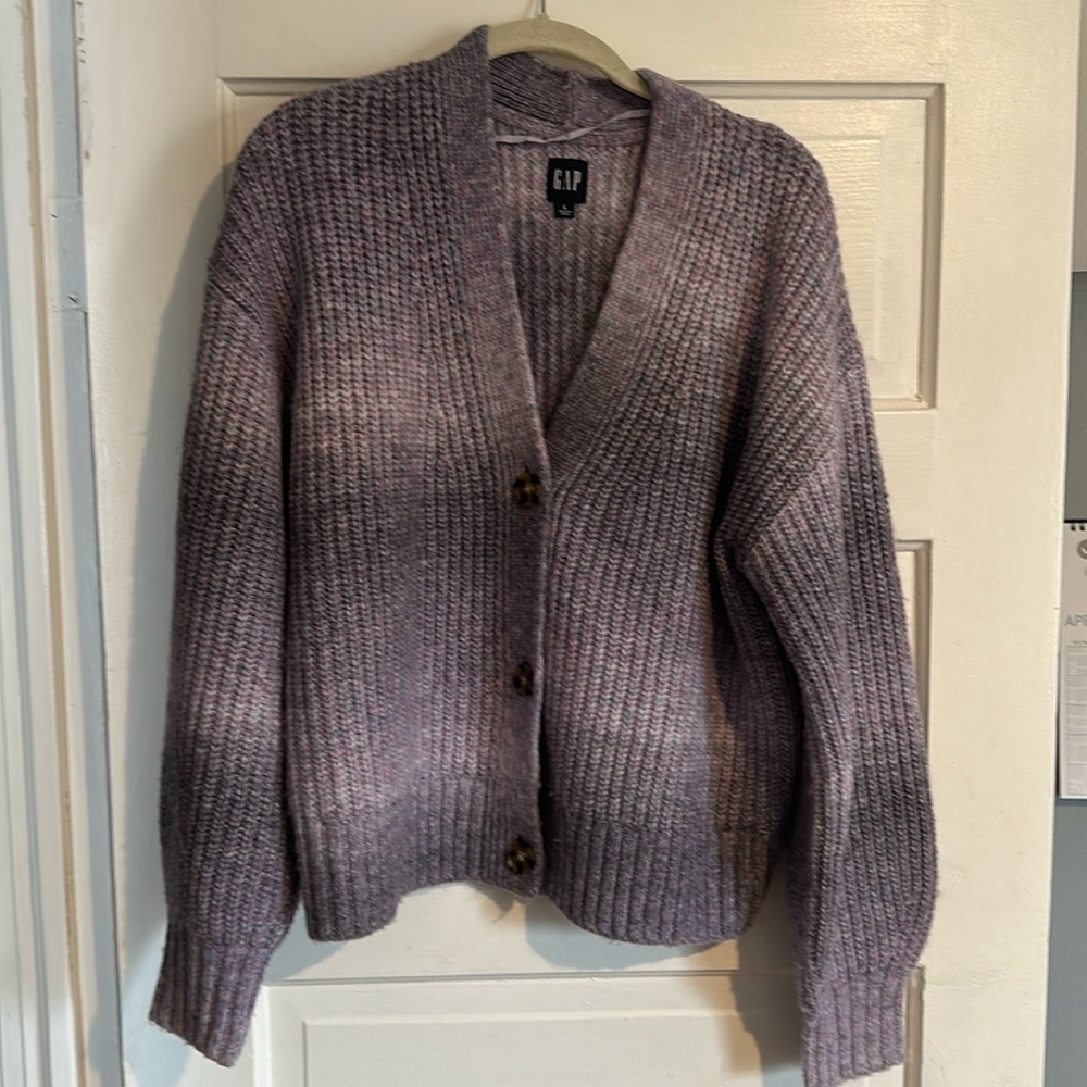 Gap lilac wool sweater